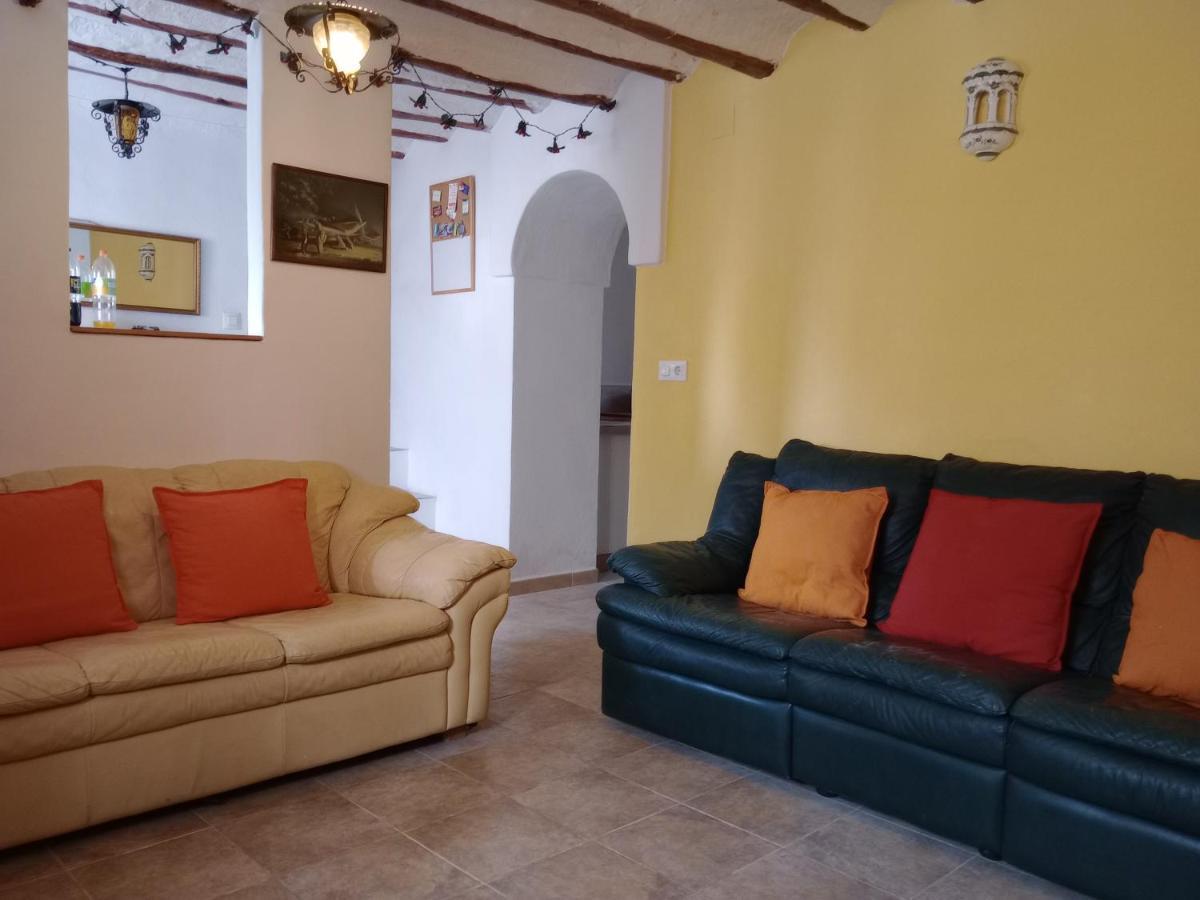 Casa En La Plaza, Hinojares - Ideal For Exploring The Area Экстерьер фото
