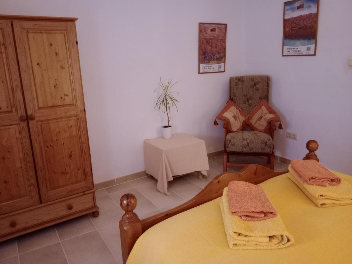 Casa En La Plaza, Hinojares - Ideal For Exploring The Area Экстерьер фото
