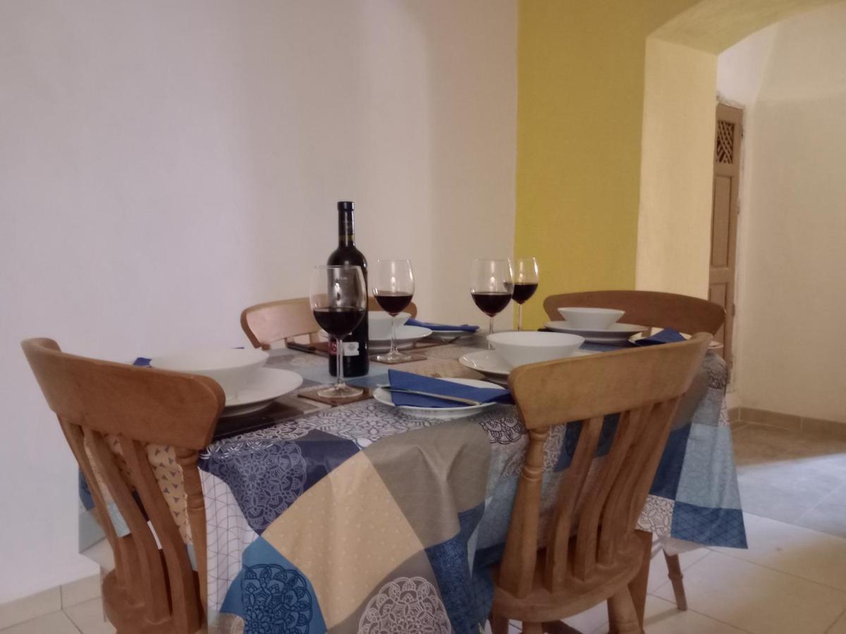 Casa En La Plaza, Hinojares - Ideal For Exploring The Area Экстерьер фото